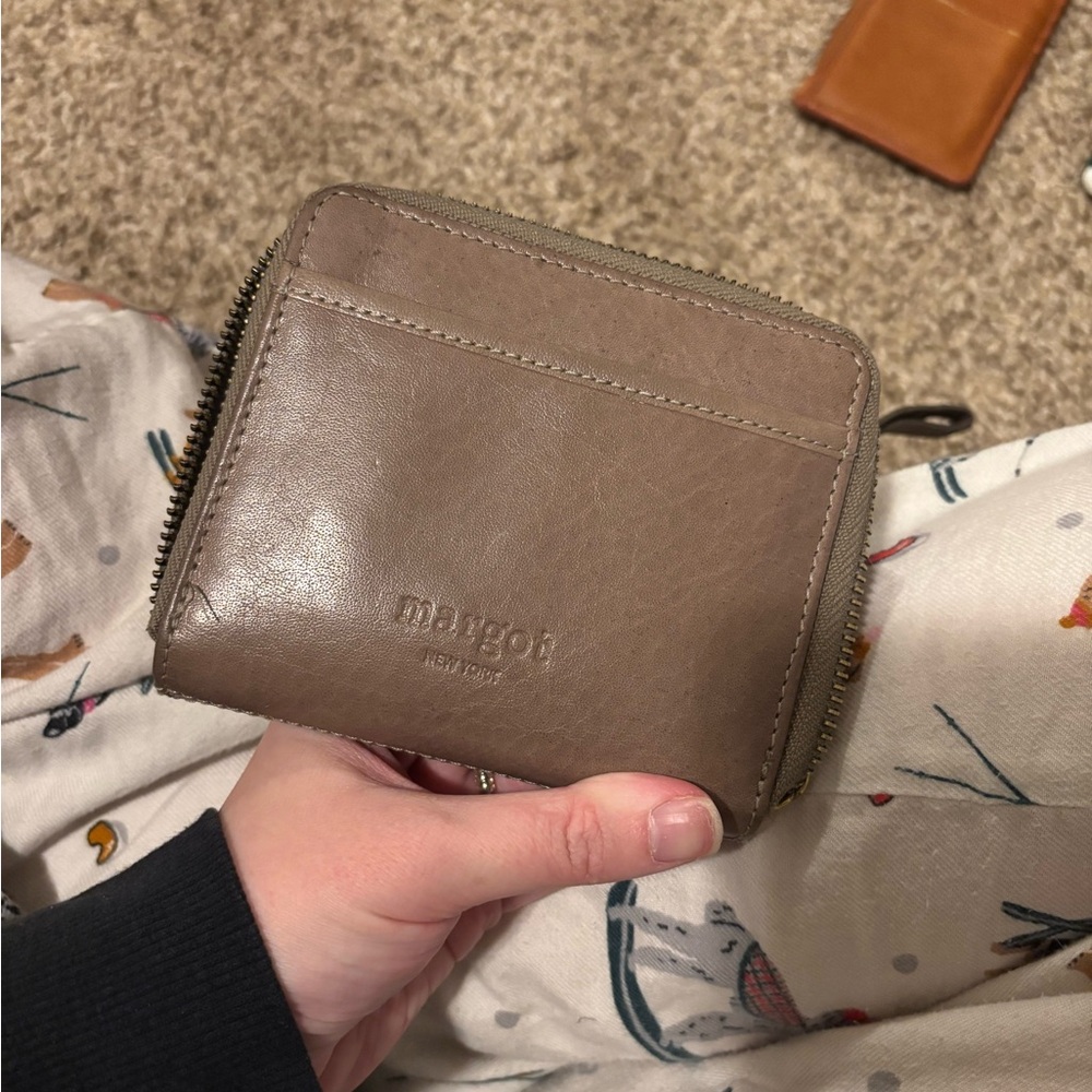 Universal Thread Tan Leather Card Holder